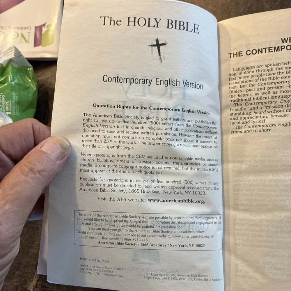 Vtg 1995 christian womens job corps holy bible contemporary english version WMU